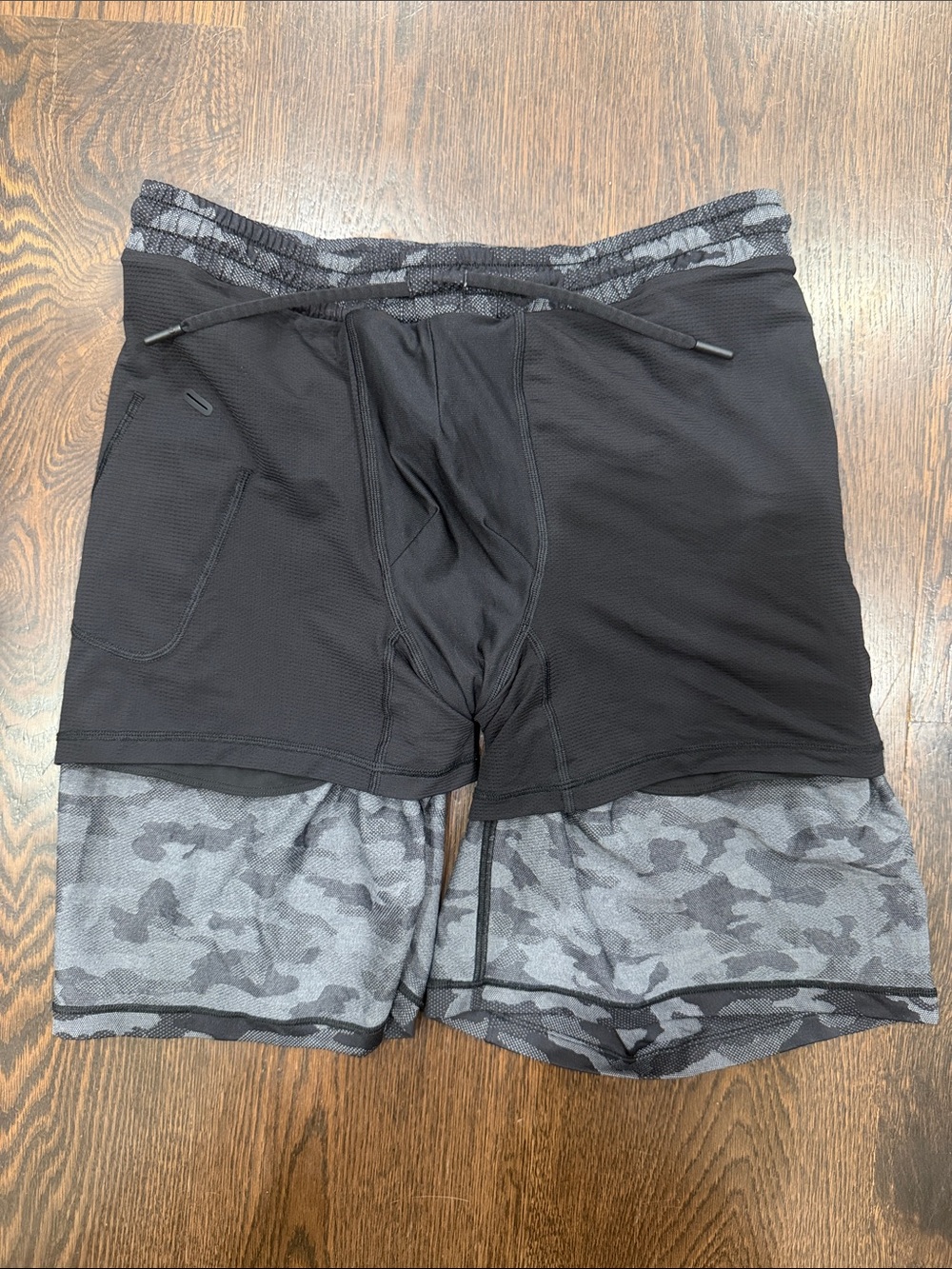 Lululemon Men's Pace Breaker 9” Lined Short Black Camo Performance Shorts - Picture 4 of 9